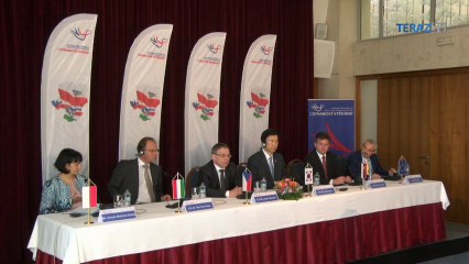Priamy prenos z tlačovej konferencie predstaviteľov krajín V4+