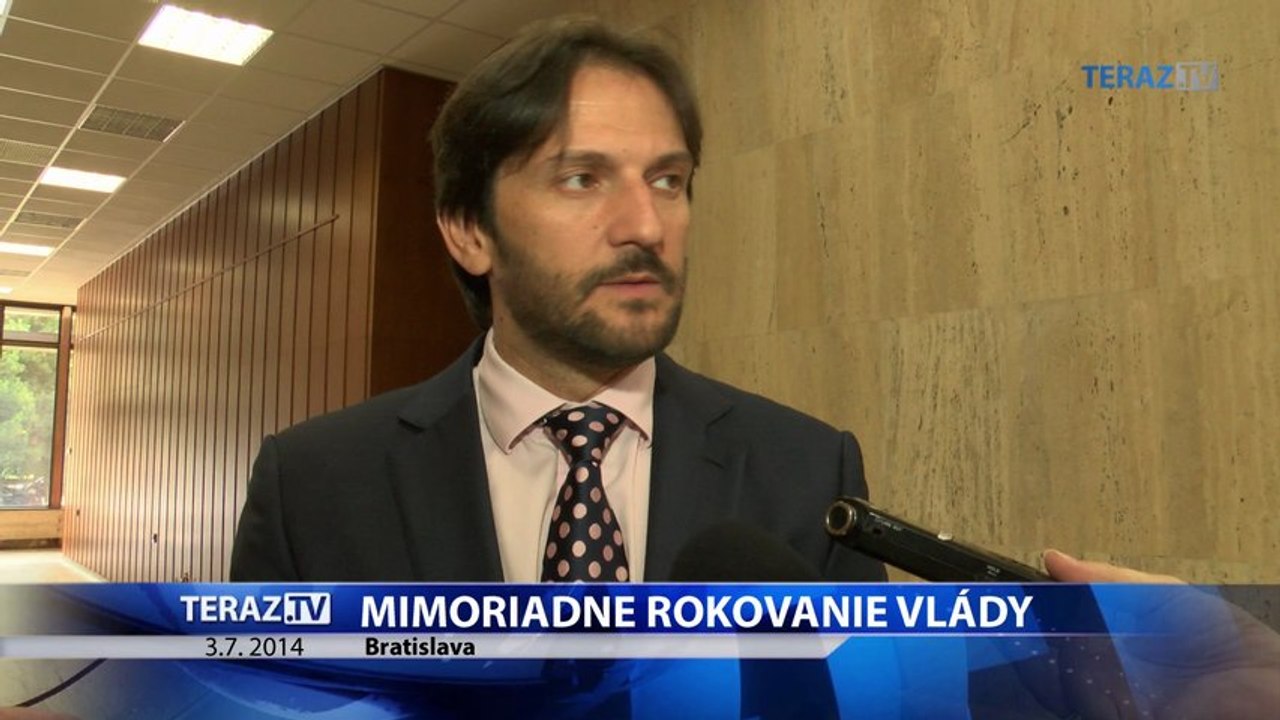 Vláda odvolala štátnych tajomníkov P. Pellegriniho a P. Pavlisa