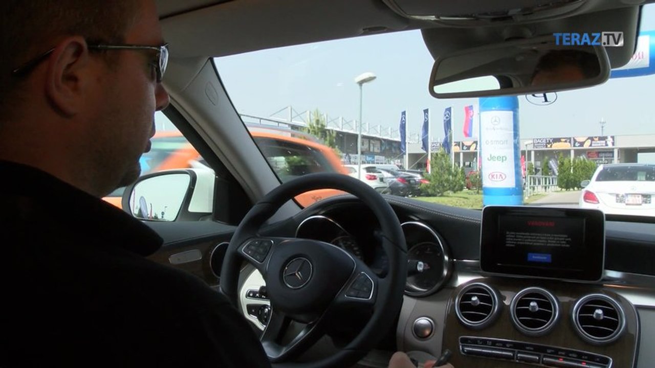 Dokážu už autá jazdiť samé?