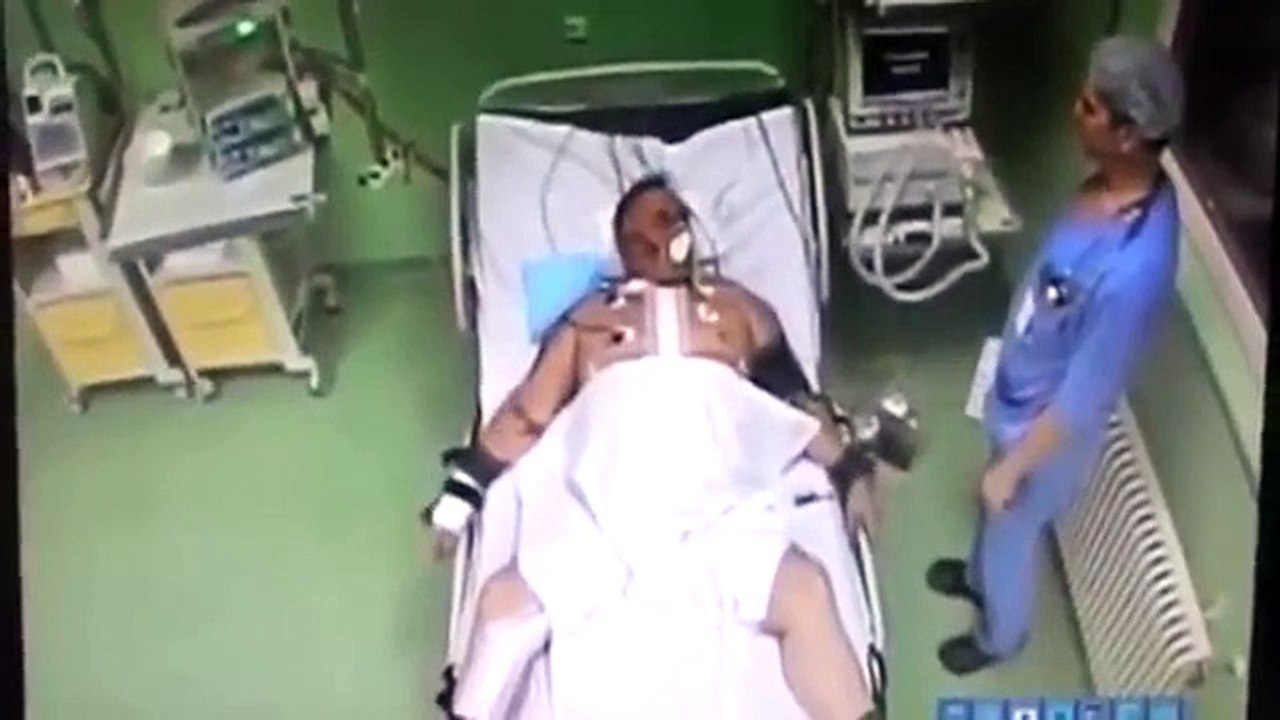 Anesthesiologist beat a patient after surgery / врач избил пациенты, Russia, Perm