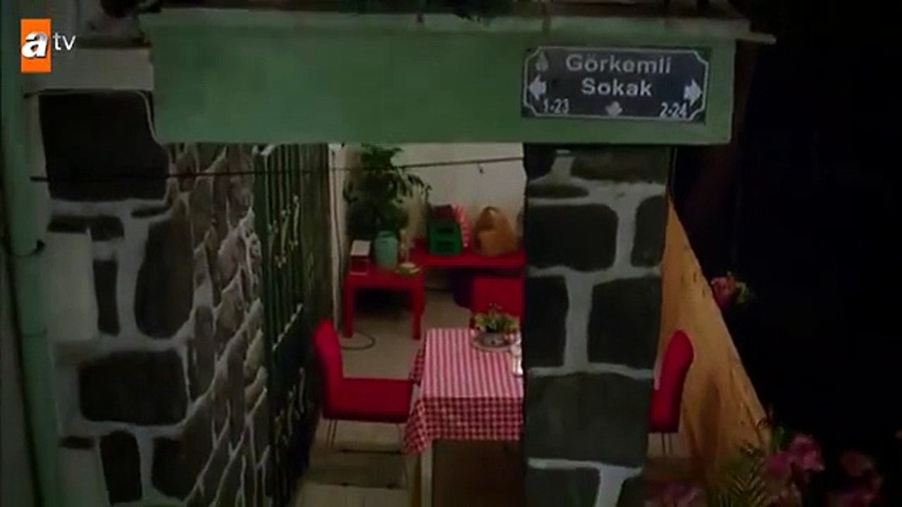 [LOL EXA] Özgür Çevik - El Gibi Kırgın Çiçekler 4. Bölüm - atv