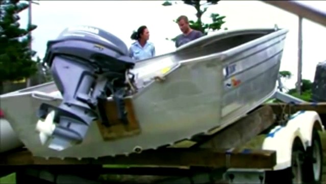 5101 - Charlie and Angelo - Scene and kiss