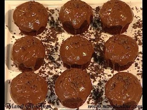 كب كيك بصلصة الشوكولاتة - منال العالم