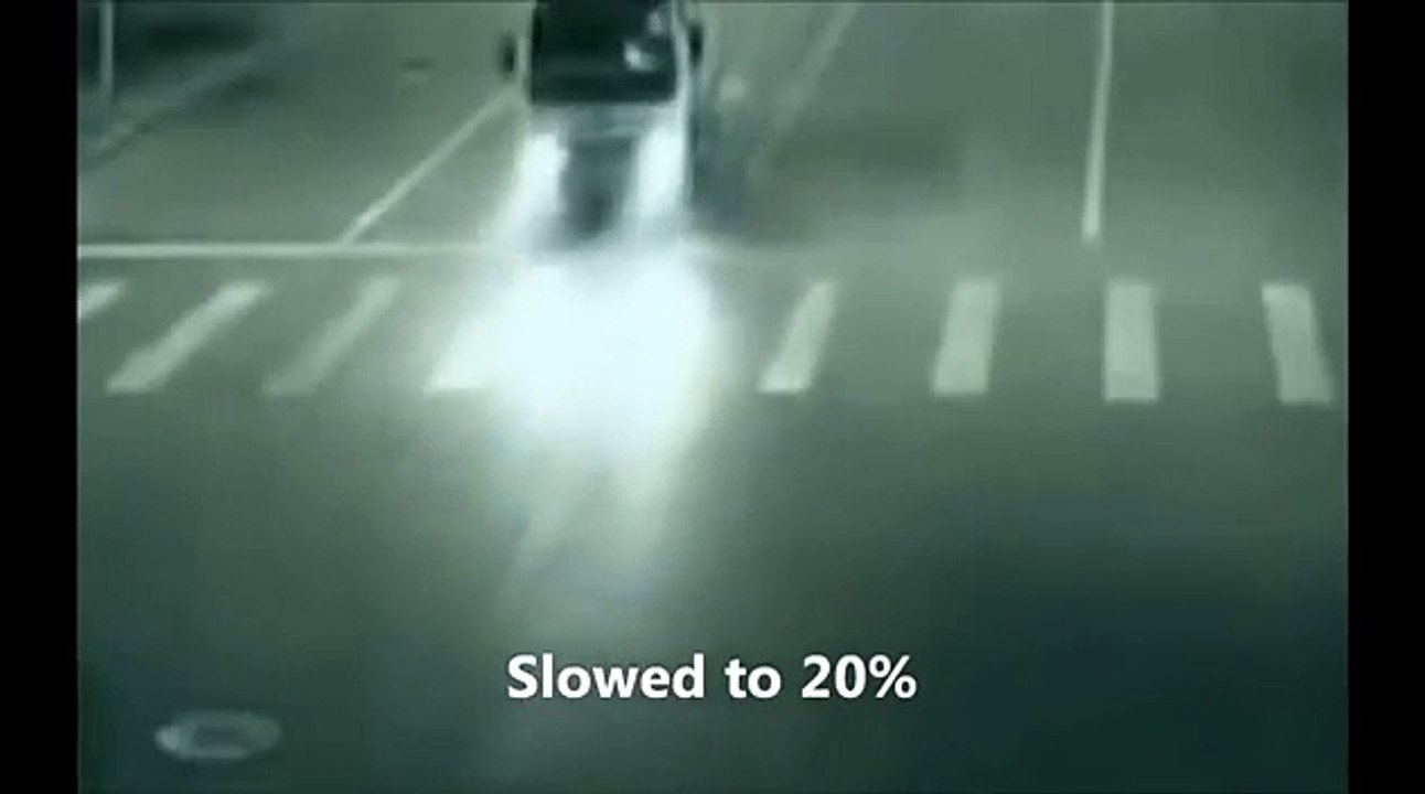 AMAZING !!! Teleportation Enhanced Caught on CCTV Camera or is this Time Travel Frame By Frame