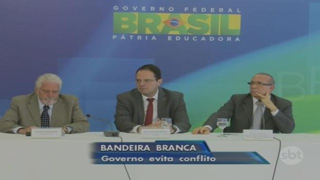 Dilma reúne ministros e tenta uma reaproximação com o PMDB
