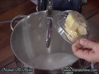 طبق الحلو-كيك الزنجبيل - منال العالم