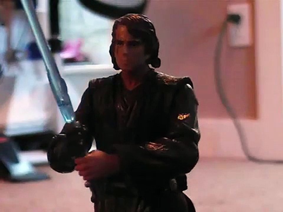Star Wars:  Luke Skywalker vs. Anakin Skywalker (Stop-motion)