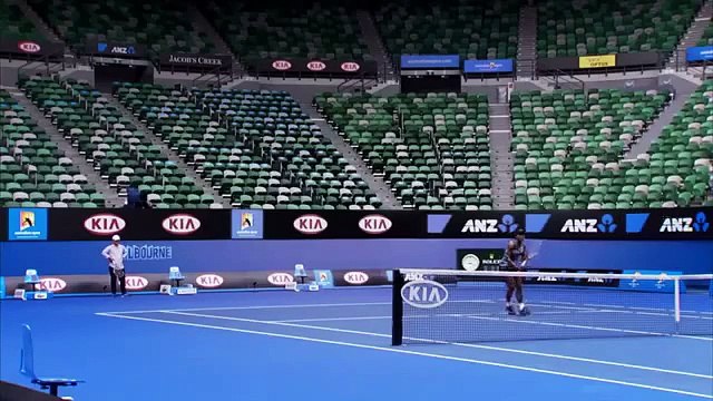 Tennis Tips Volley - Roger Federer and Serena Williams