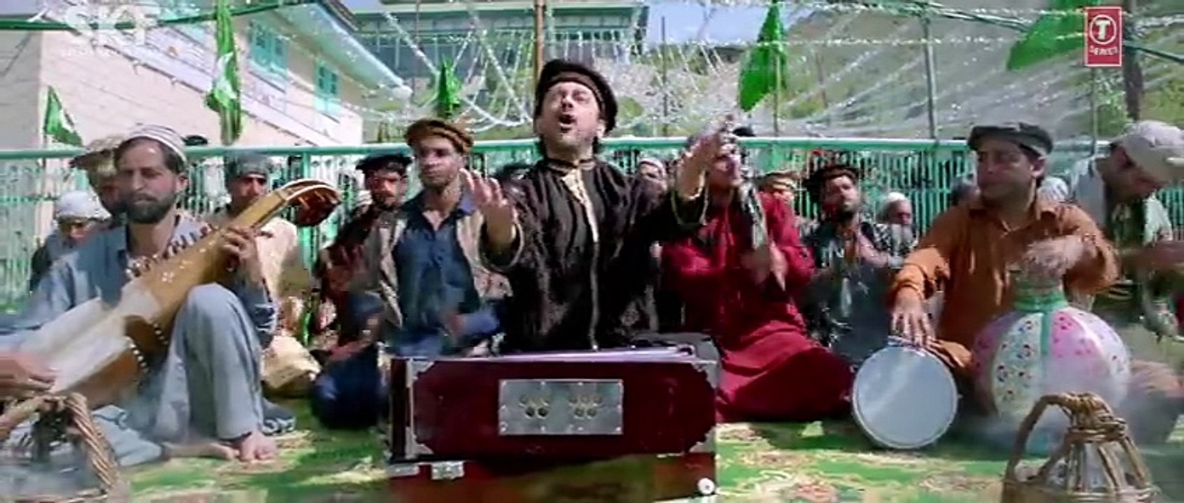 Bhar Do Jholi Meri -video song- Adnan Sami Bajrangi Bhaijaan-- Salman Khan