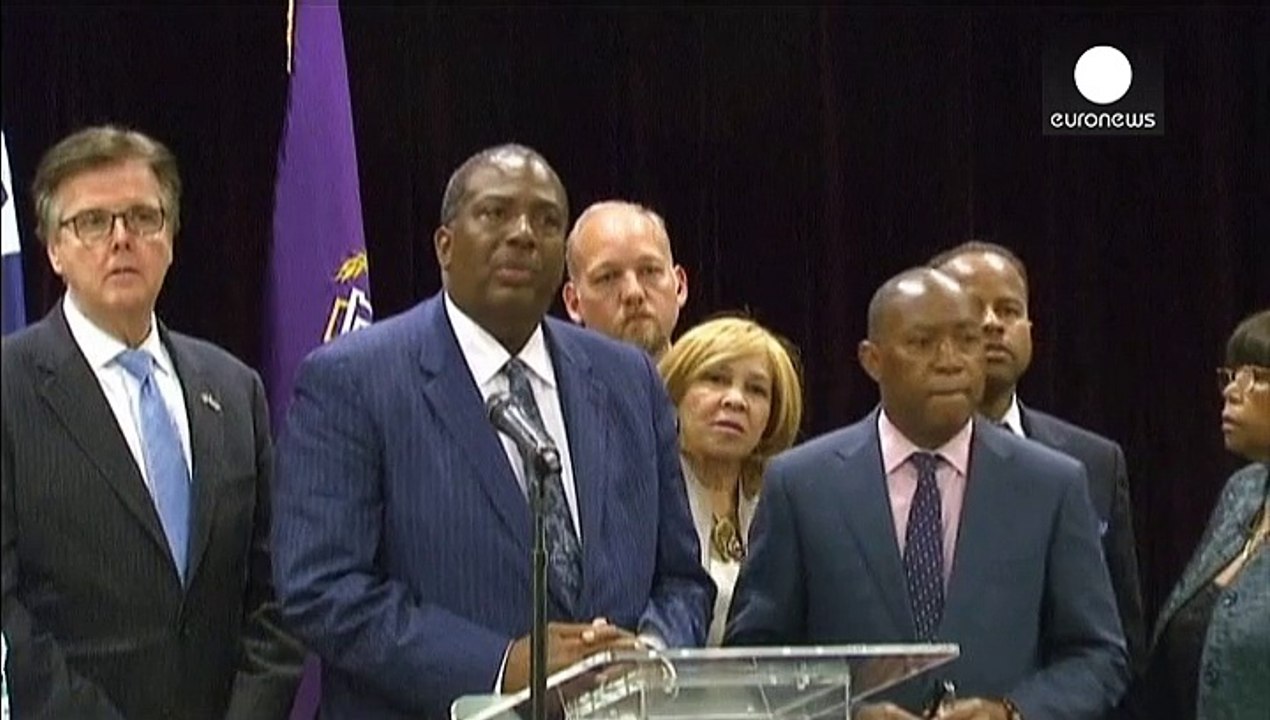 Nicht geblinkt: Schwarze stirbt nach Verkehrskontrolle im Gefängnis