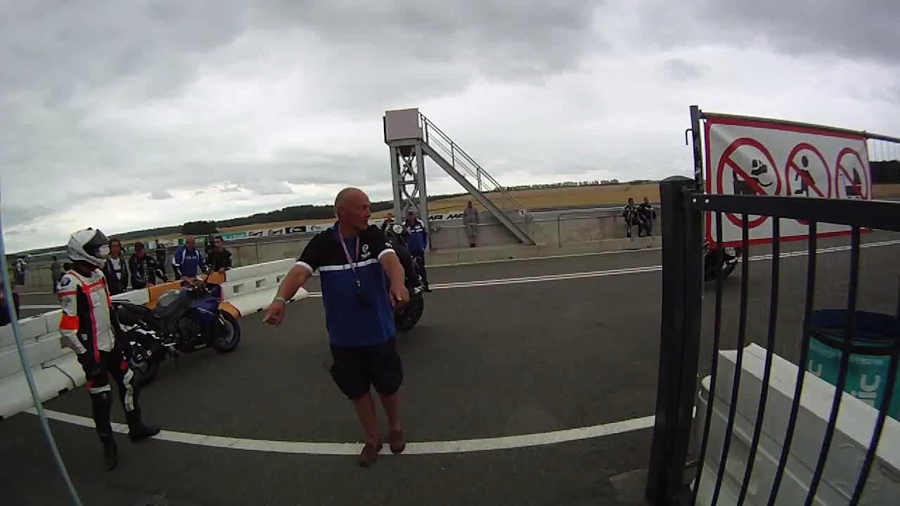 Avant-dernier Run @ Mettet sur le Circuit de Mettet au guidon de ma fidèle Gsx-R 750 Ce dimanche 19-07-2015