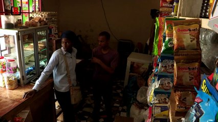 Au Sénégal, Manko parie sur des banquiers à moto