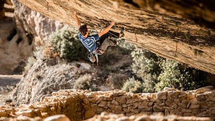 Stefano Ghisolfi Repeats Chris Sharma's 'Demencia Senil' (9a+)...