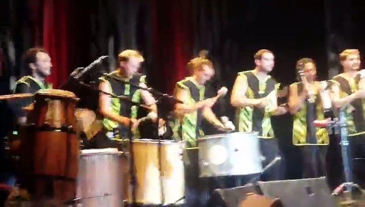 VIDEOS Tambour major blanc qui fait mieux que Doudou Ndiaye Rose