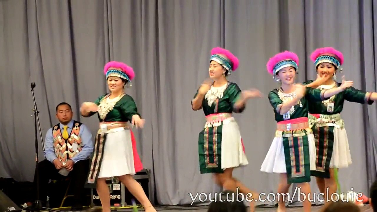 Nkauj Hmoob Kaj Siab 2 Merced Hmong New Year 2012-13