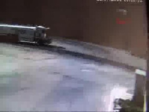 Ünlü işletmecinin ailesini ölüme götüren kaza anı kamerada