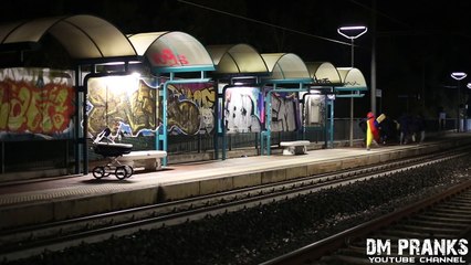 Killer Clown 4 - Massacre! Scare Prank!