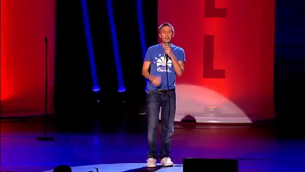 Russell Howard Right here Right now Live Excerpt- Justin Bieber, Lady Gaga & Twilight Mocked