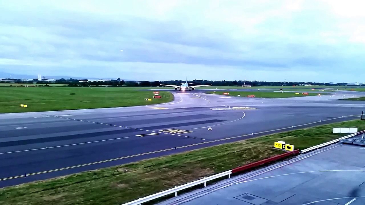 Aerlingus A330 after landing