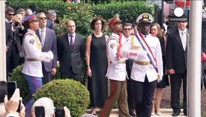 Η σημαία της Κούβας κυματίζει στις ΗΠΑ μετά από 54 χρόνια - «Αγκάθι» παραμένει το Γκουαντάναμο