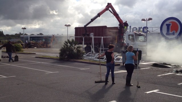 Crise agricole: le magasin Leclerc pris pour cible