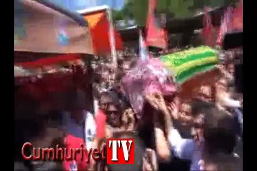 Suruç'taki patlamada ölen Nazegül Boyraz Maltepe'de toprağa verildi