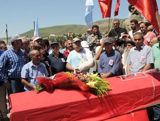 Suruç'ta ölen çağdaş Aydın'ın  cenazesi toprağa verildi