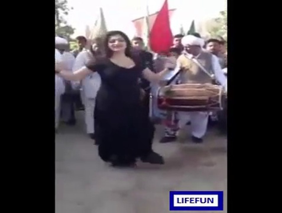 Baraat Pay Larki Ka Dance || wedding dance