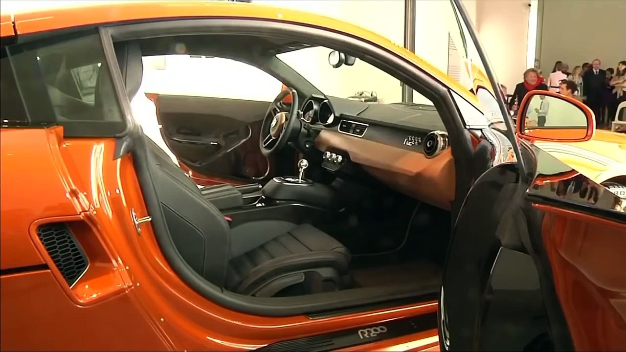 HN R200 Non-Fiction (2015) - M. Hoffmann a P. Novague pays tribute to Skoda 110 R Coupe and 130 RS