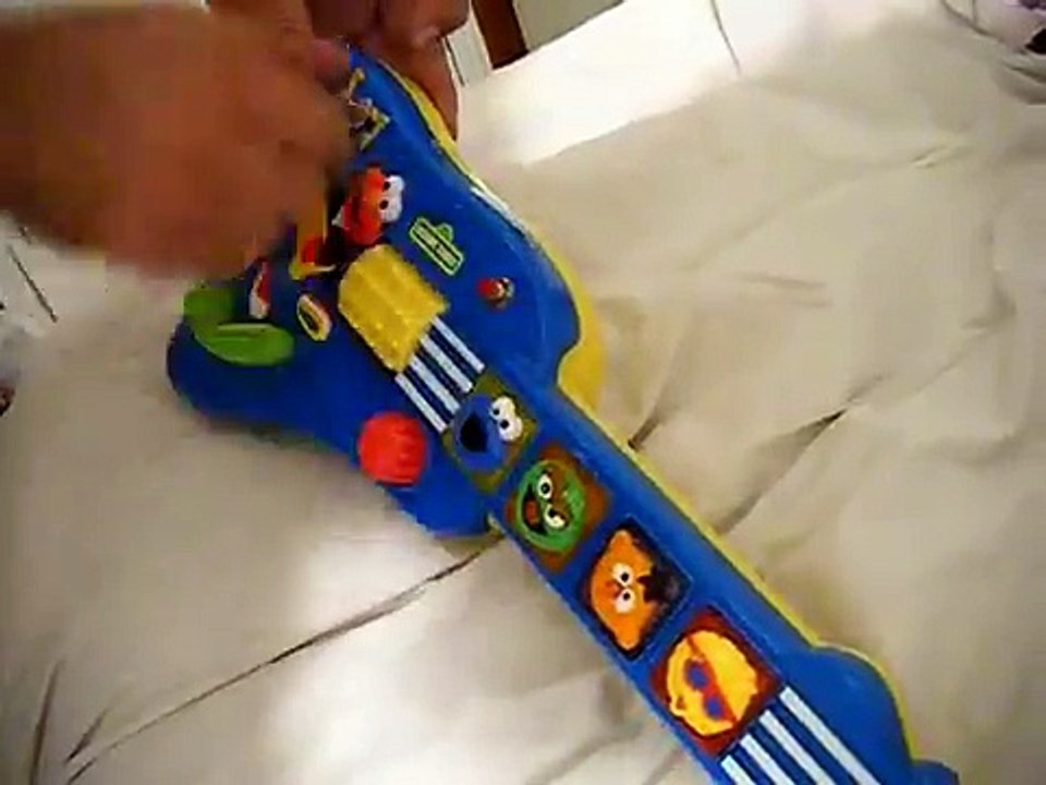 Circuit Bent Jam With Elmo Guitar