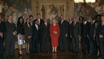 De Koningin ontvangt leden van de Staten van de Nederlandse Antillen en Aruba