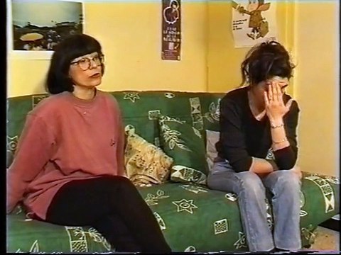 ...de femme et d'Azur... Une association de femmes maghrébines accueille les familles et femmes en difficultés.