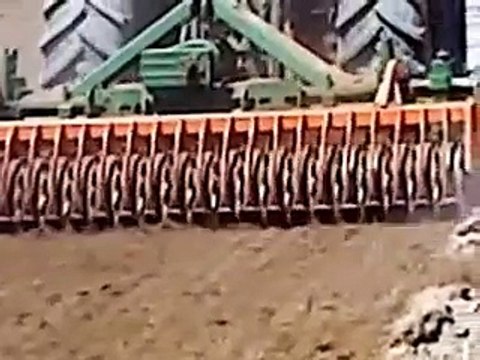 John Deere 6110, Amazone KE 303 power harrow