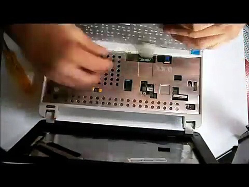demontage pc asus eee pc 1001px