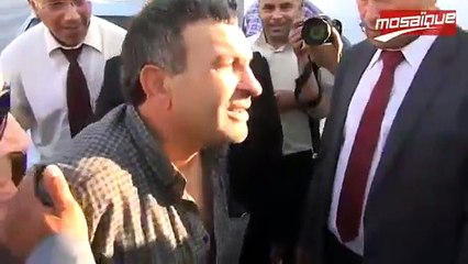 الحبيب الصيد يستجيب لمواطن طلب منه توفير مسكن له