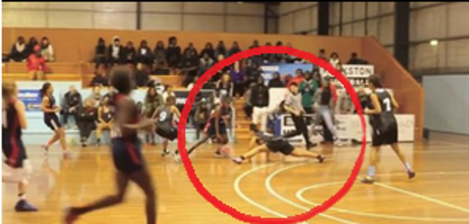 Now That’s How You Split The Defense