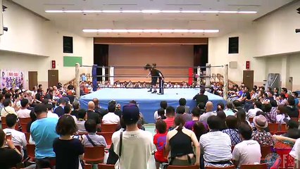 {Ice Ribbon/Osaka Joshi/WAVE} Misaki Glico Vs. Neko Nitta (7/12/15)