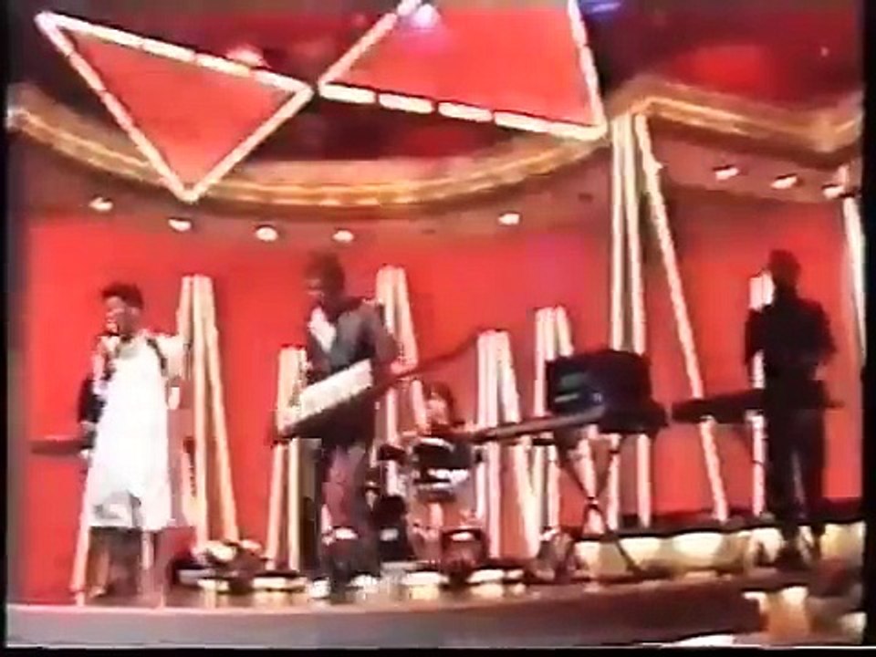 Paul Hardcastle don't waste my time featuring Carol Kenyon