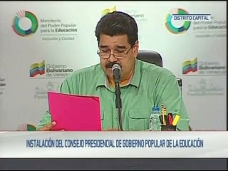 Maduro aprueba homologación salarial para docentes