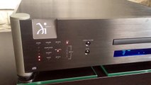Wadia 16 CD player ; Accuphase A20