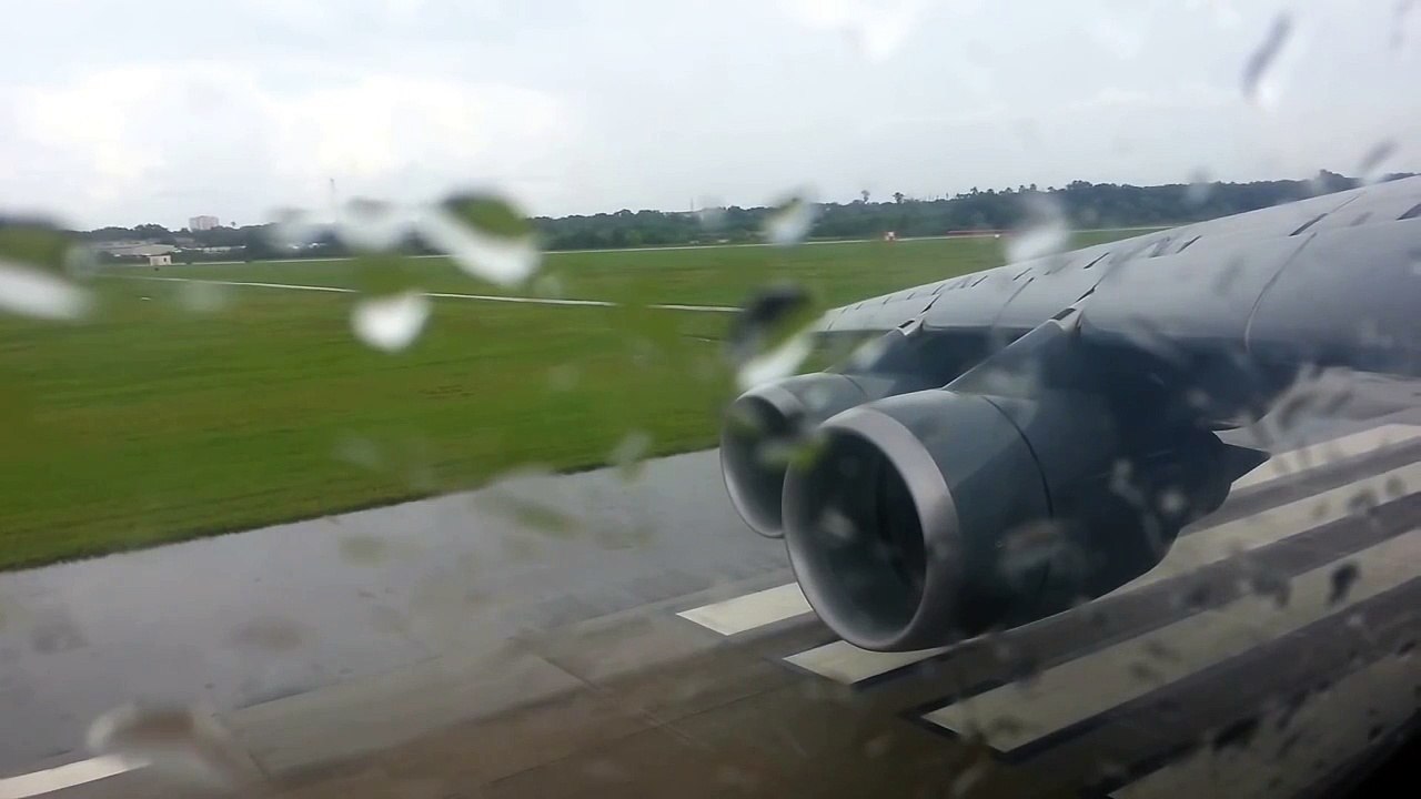 C-5M Super Galaxy takeoff from MacDill AFB FL