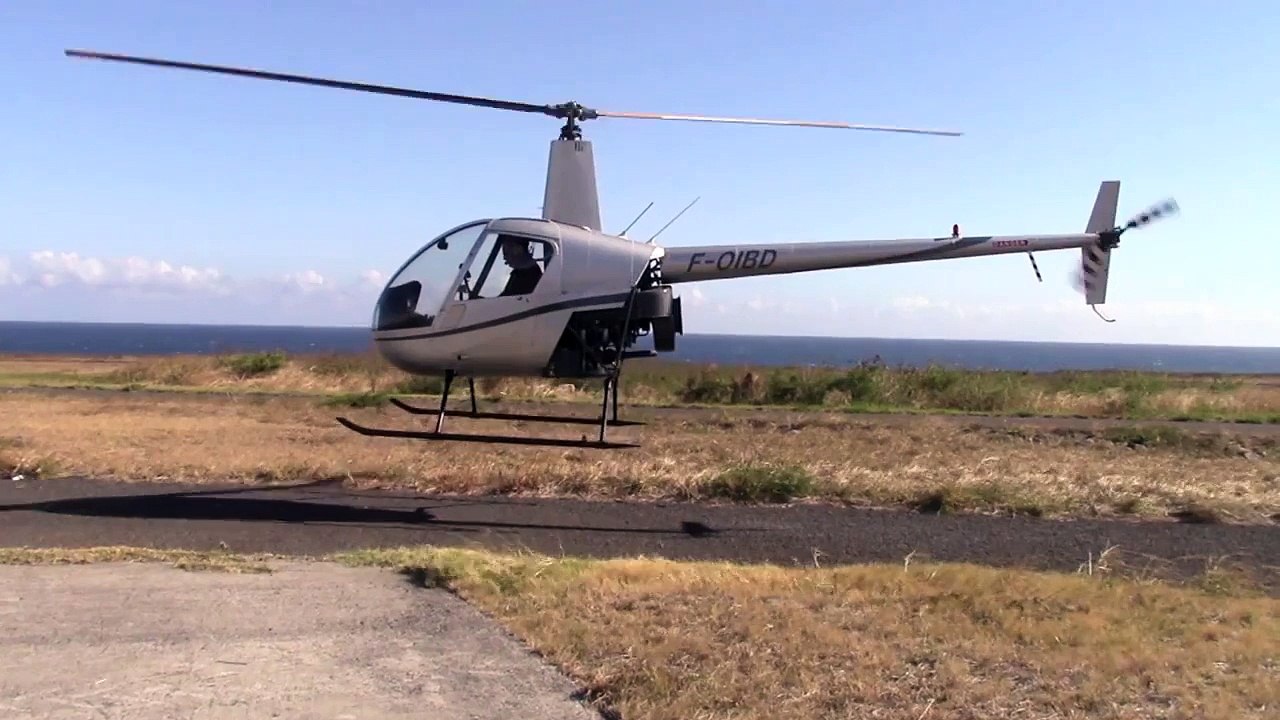 RUN HELICOPTERE pierrefond FMEP ROBINSON R22 devenez pilote a la Réunion