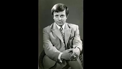 Aradszky László - Sárga bérház