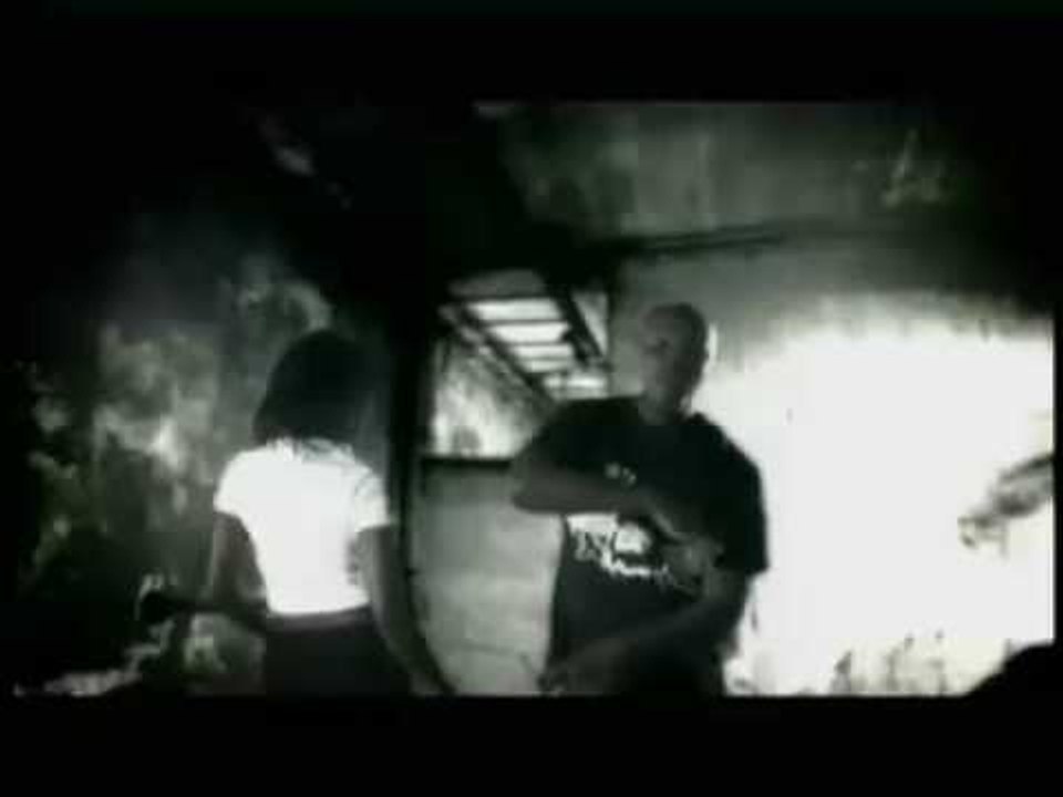 Skwatta Kamp - Feel like Dancing (clip vidéo)