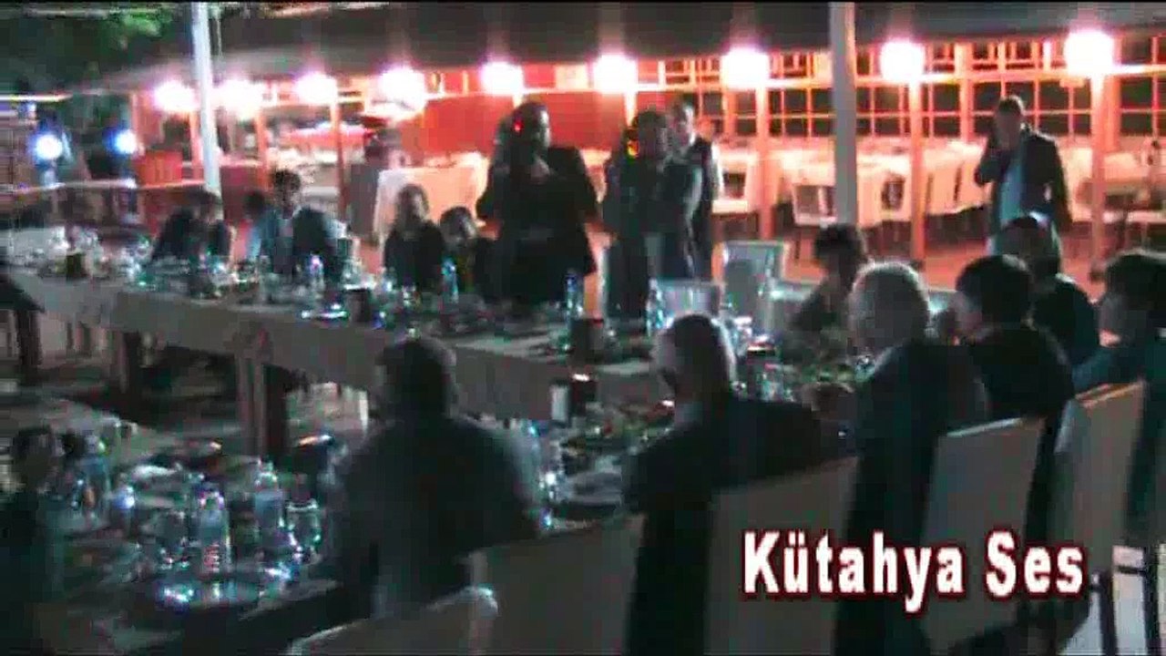 Kütahya Belediye Başkanı Kamil Saraçoğlu 9 Bin Konutun Yıkılacağını Açıkladı !!!!