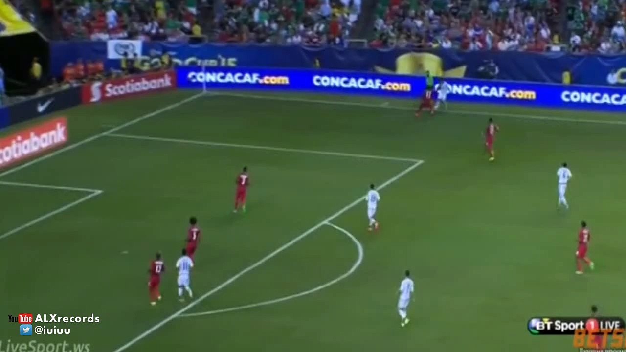 Mexico Paul Aguilar produced the most ridiculous dive you will ever see v Panama