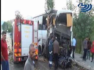 Tokat'ta Yolcu Otobüsü İle Kamyon Çarpıştı : 15 yaralı