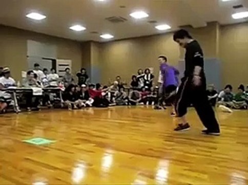 You've never seen this figure of breakdance