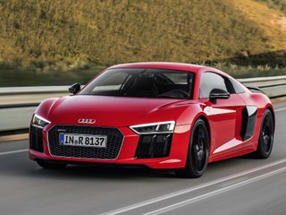 Tom Kristensen au volant de la nouvelle Audi R8