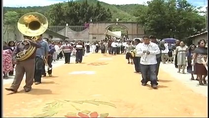 Chilenas mixtecas #1...Con Regino Aguilar-Resumen de la fiesta y gran feria anual-2010